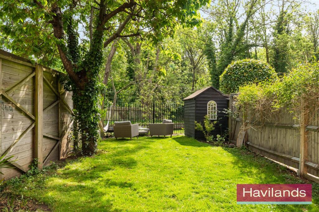 Blenheim Close-20.jpg