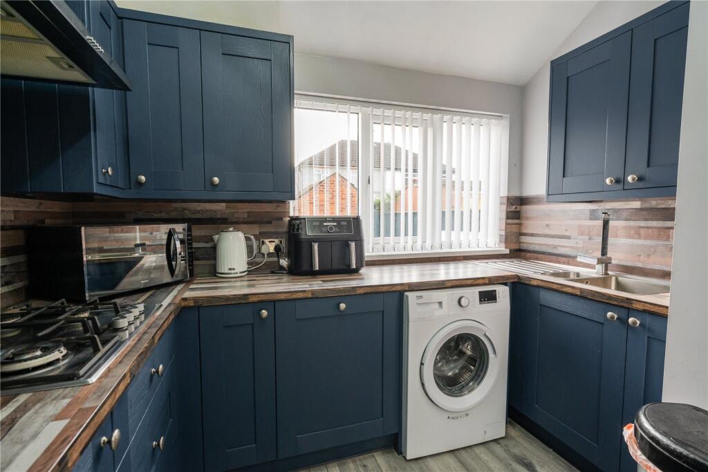Kitchen (2)