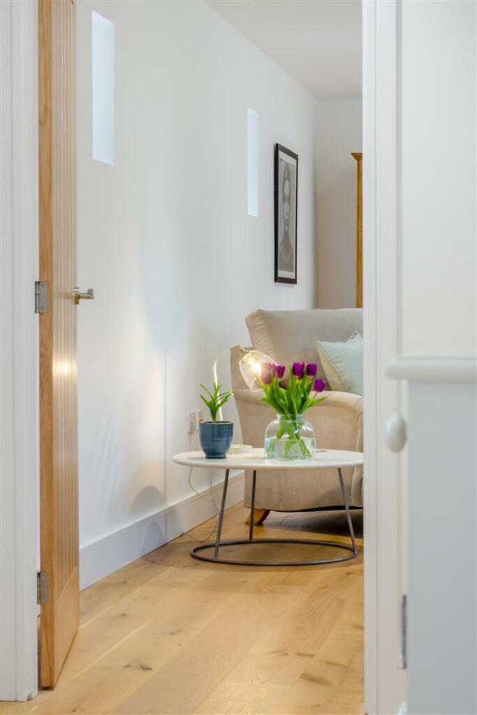 8583926-interior51.jpg