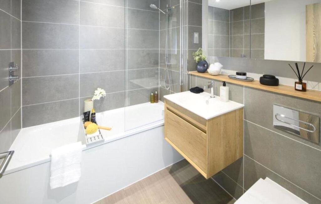 bathroom-jpg-110