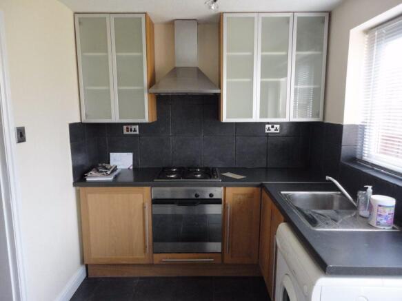 Kitchen 2.jpg