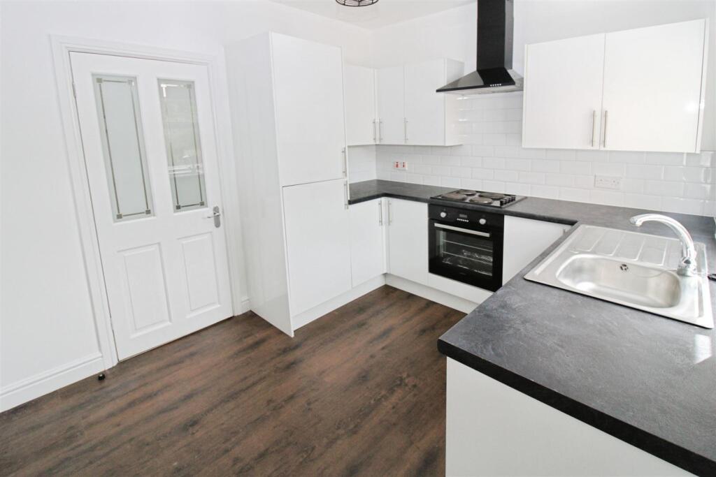 Fitted Kitchen