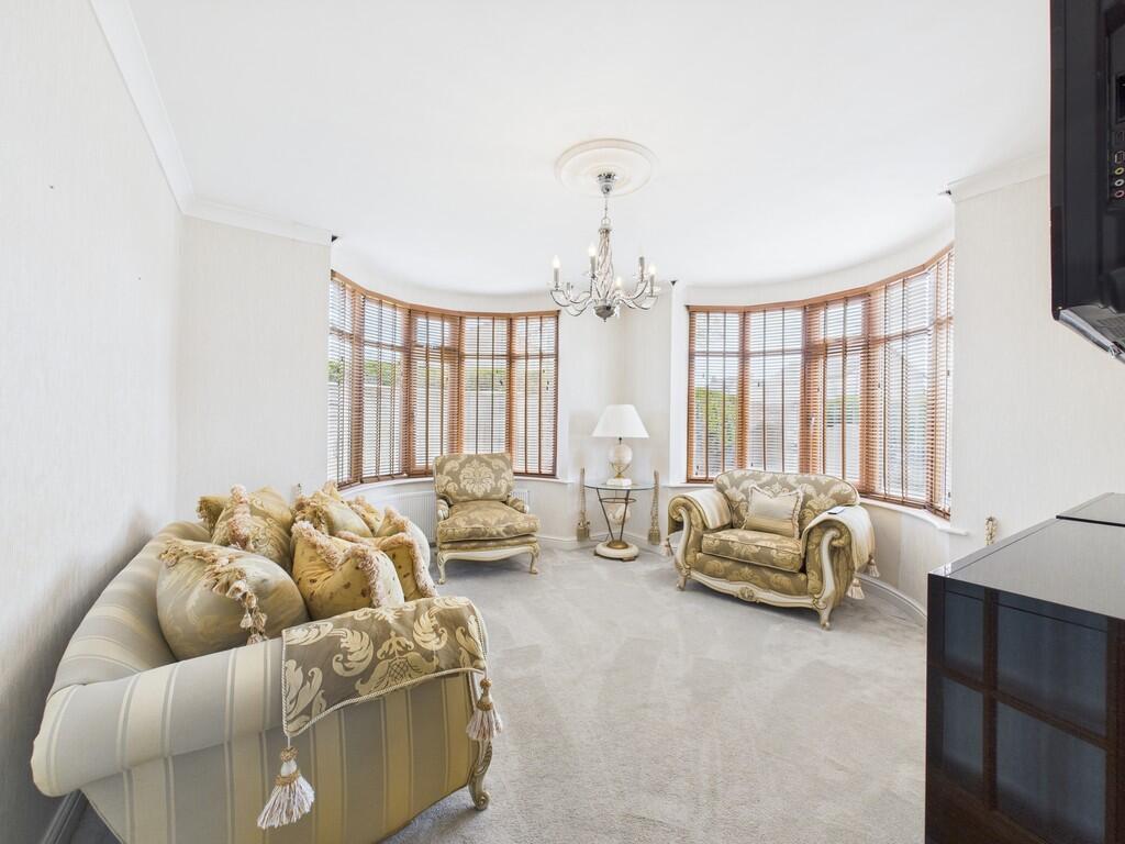 CAM01835G0-PR0193...