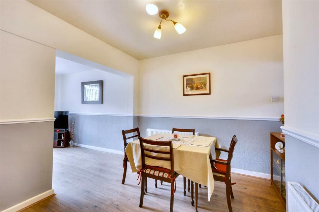 Dining Room_1.jpeg