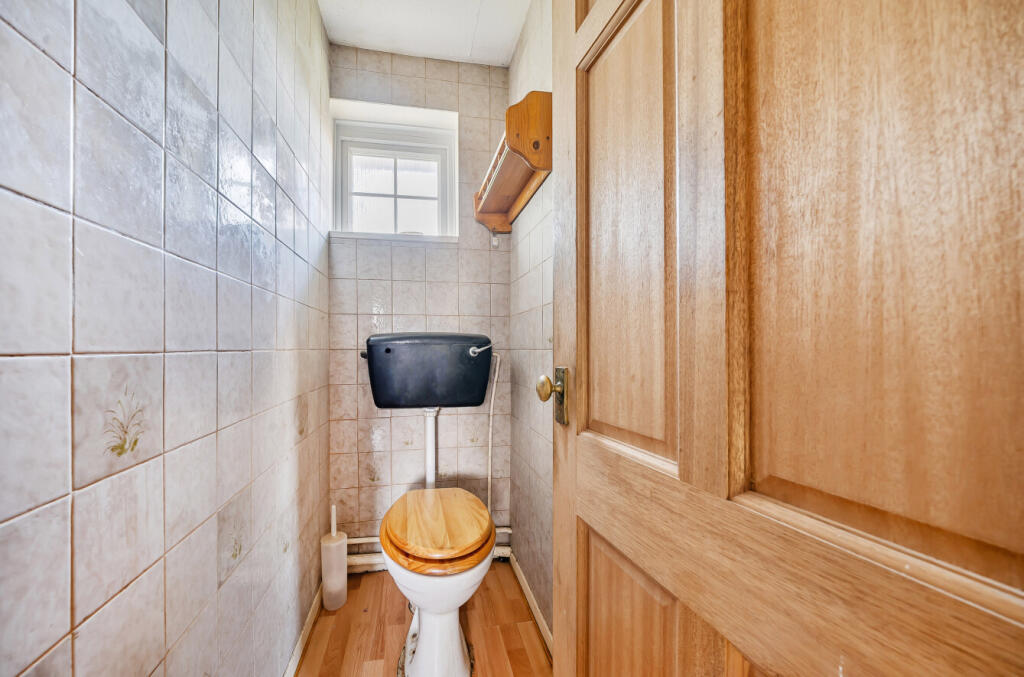 50-68238f7db976e-...