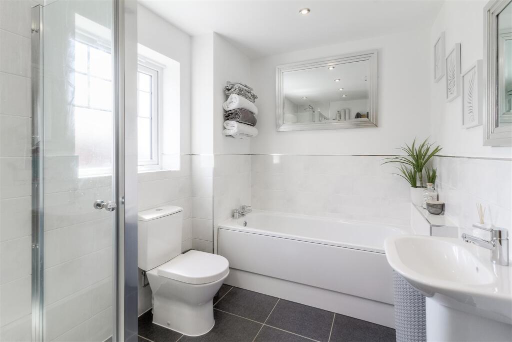 1 Farthington Drive, Nuneaton