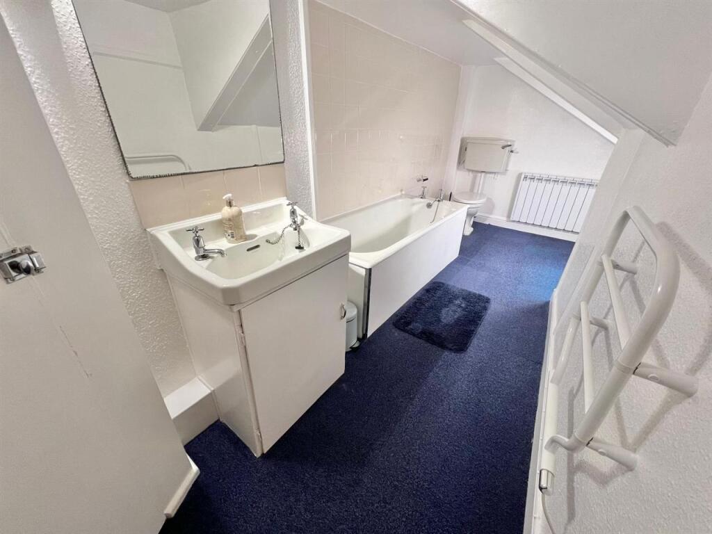 En-suite bathroom.