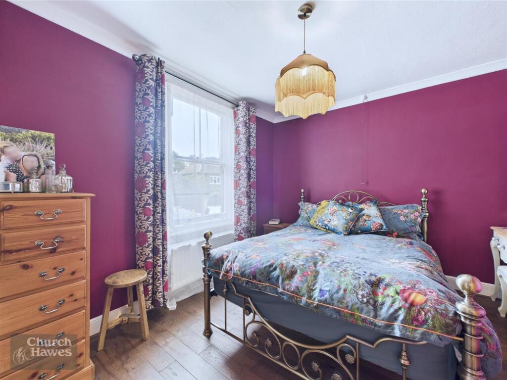 bed121.jpg