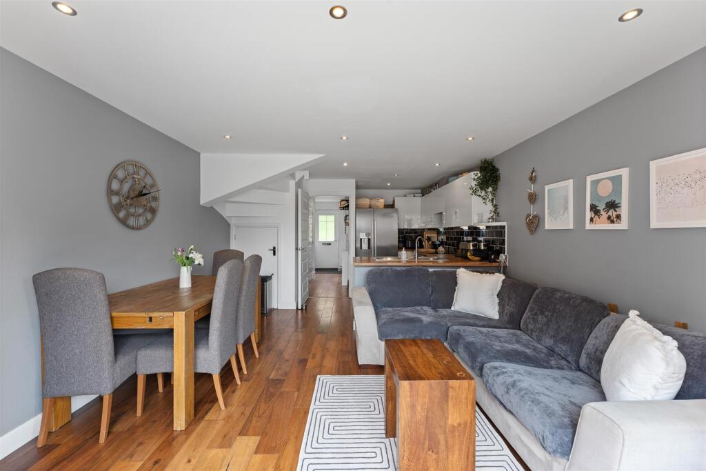 Open Plan Kitchen / Diner / Living Space