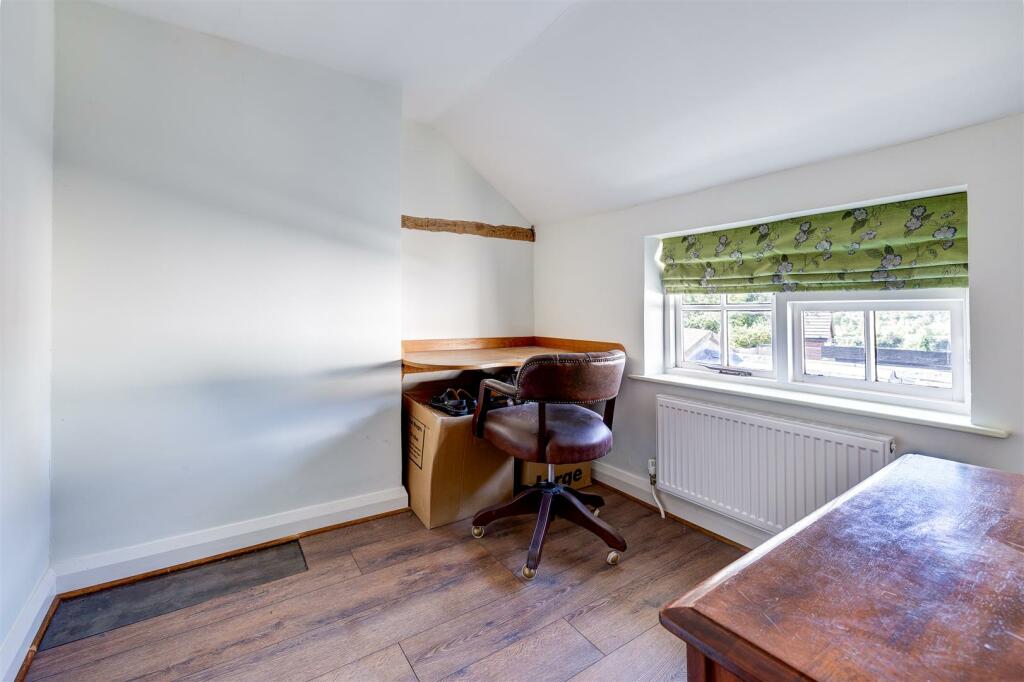 74 Main Street, Thornton