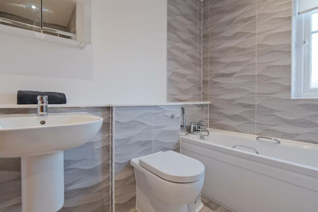 016-5 Curriefield View, Cleland ML1 5GQ.jpg