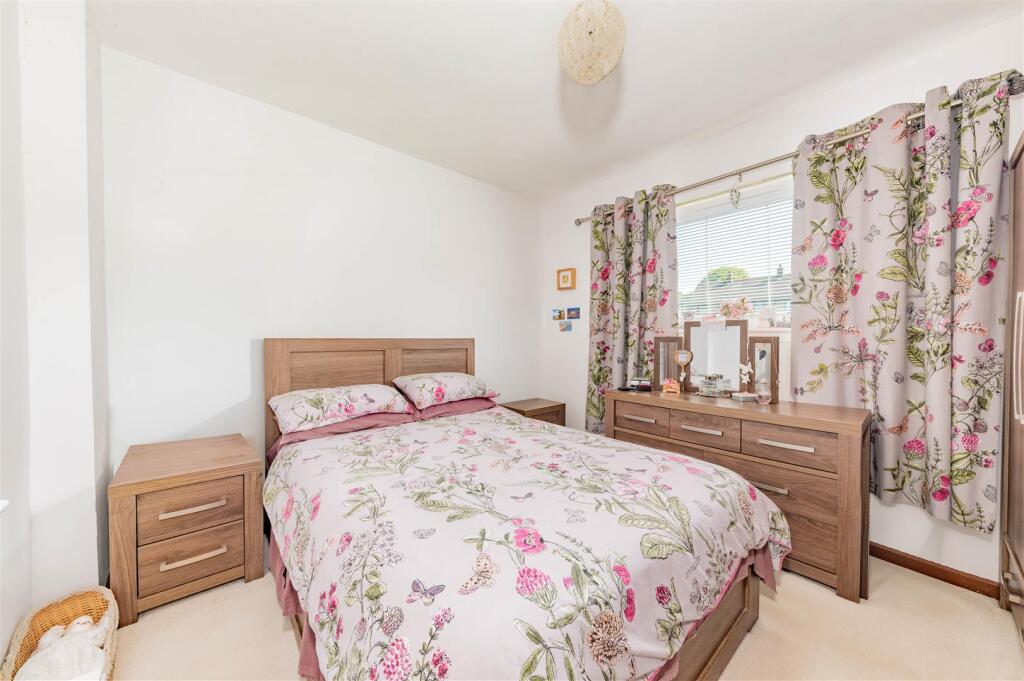 37 Gourdie Place Dundee-5.JPG