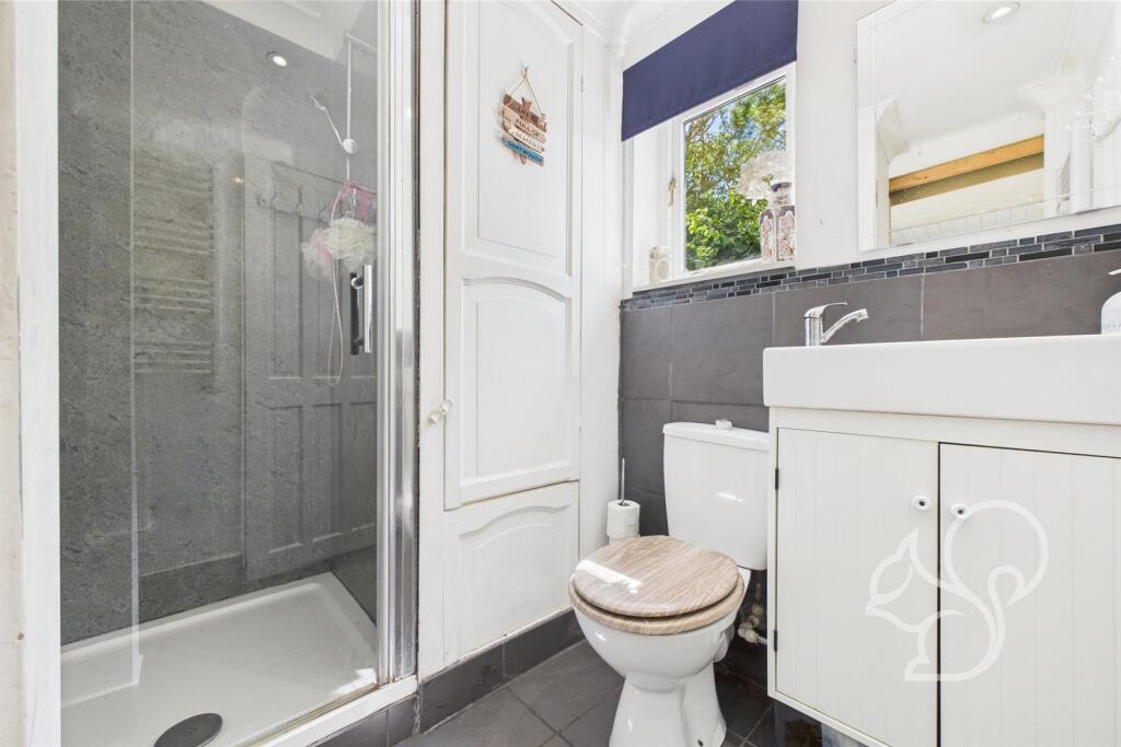 Annexe Shower Room