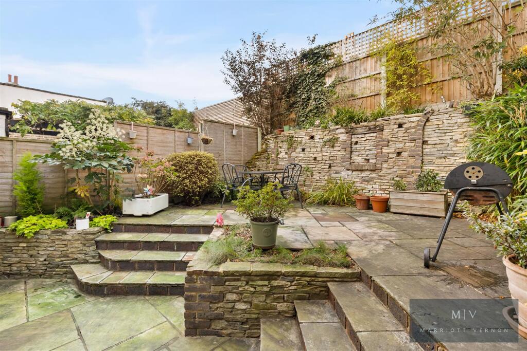 Temple Road 53 MV-16.jpg