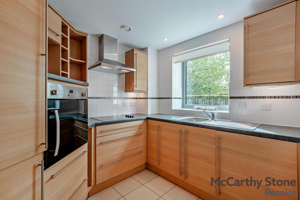 8662377-interior03-800.jpg