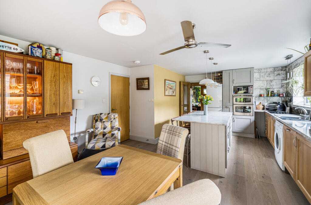 1327016-19-688b7f...