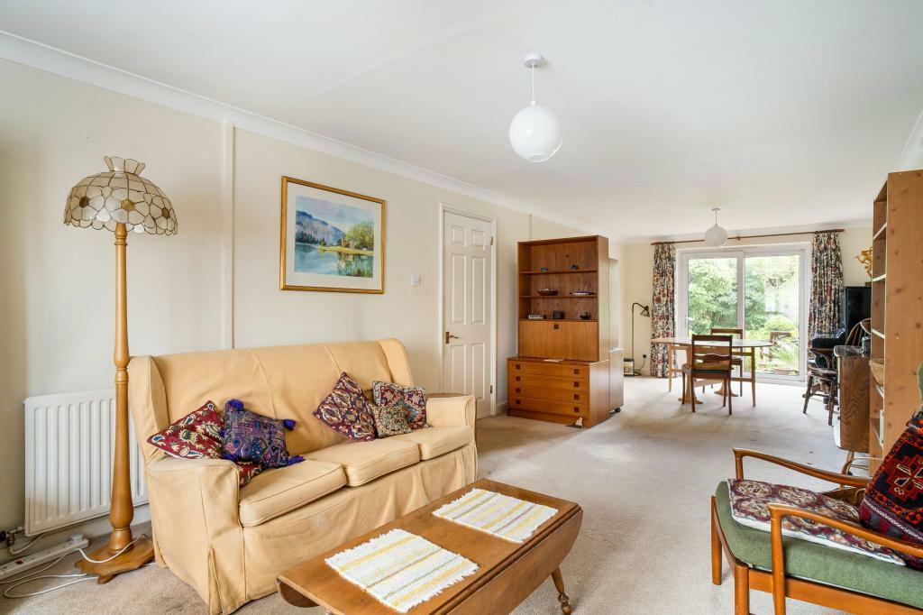 321881 70A Copt Elm Road - (5).jpg
