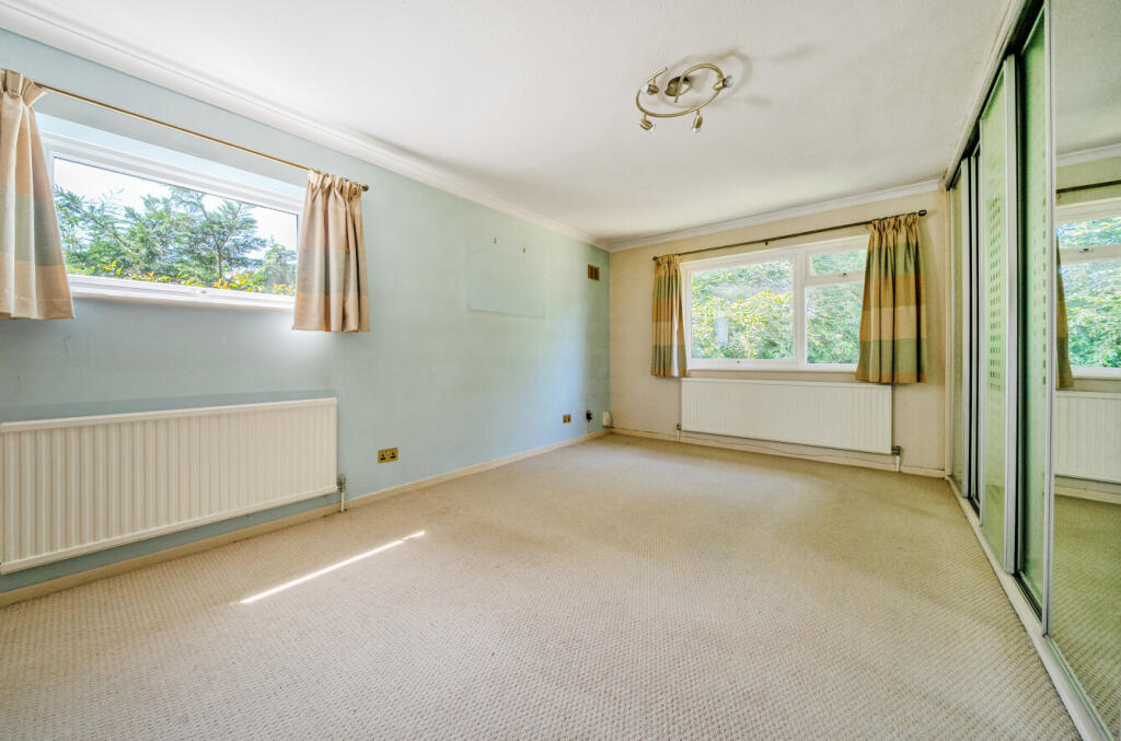 1314905-7-686d275...