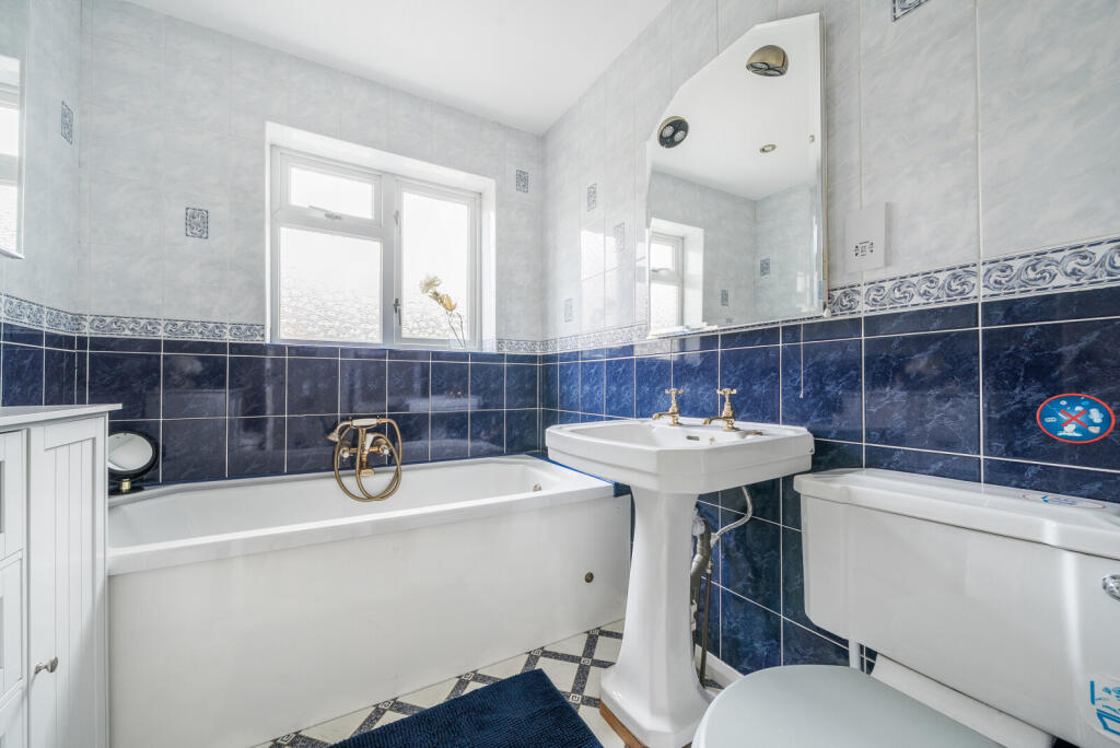 1299548-2-6830647...