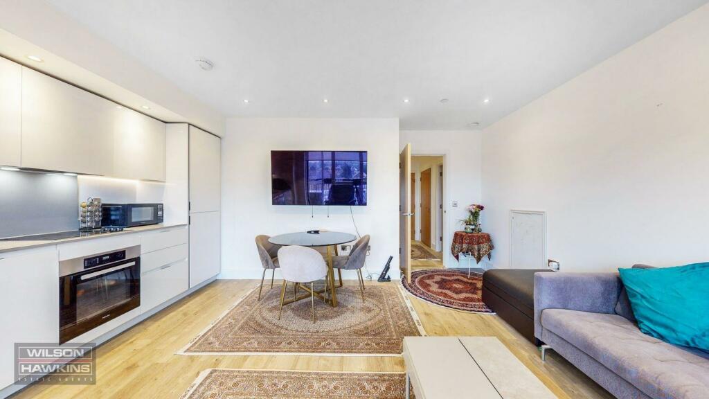 65 Masters Court, Lyon Road - EB45ju5G6jCXnmiWZsbx