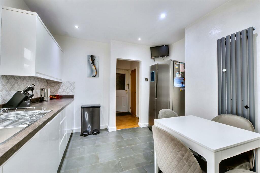Dining Kitchen