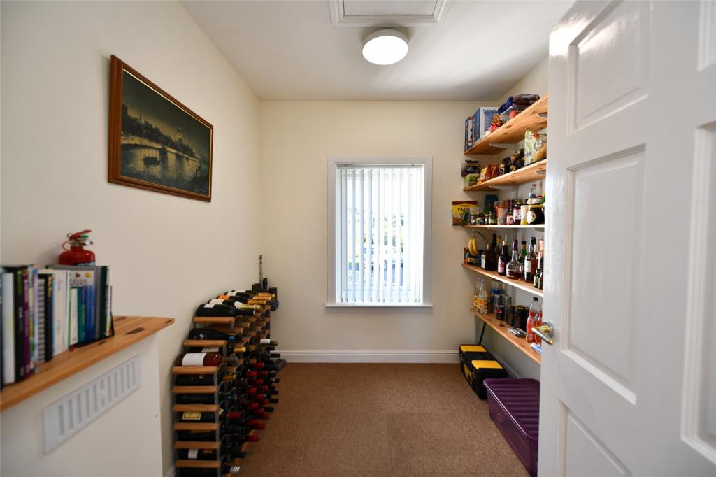 Store/Craft Studio
