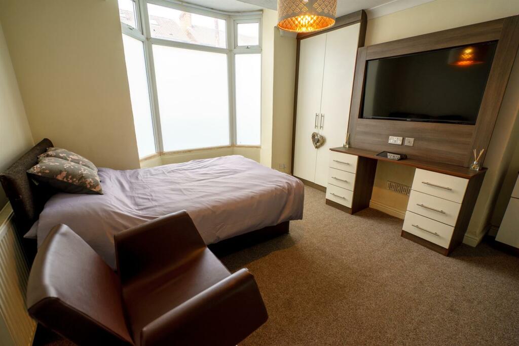 44023044_1118214411666998_1396425624641339392_o.jp