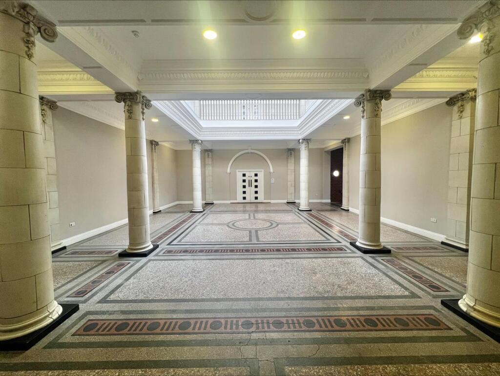 Lobby 2.jpeg