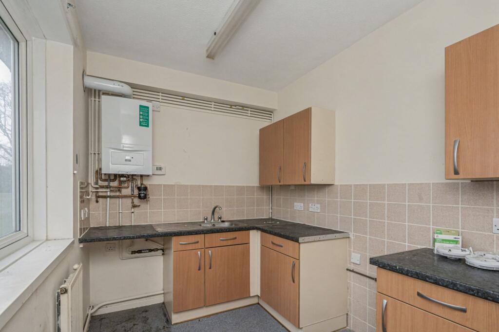 Flat 2 Campion House, Jocks Lane, Bracknell, RG42 1PG