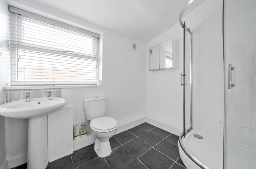 1369056-13-68ece4b4343cb