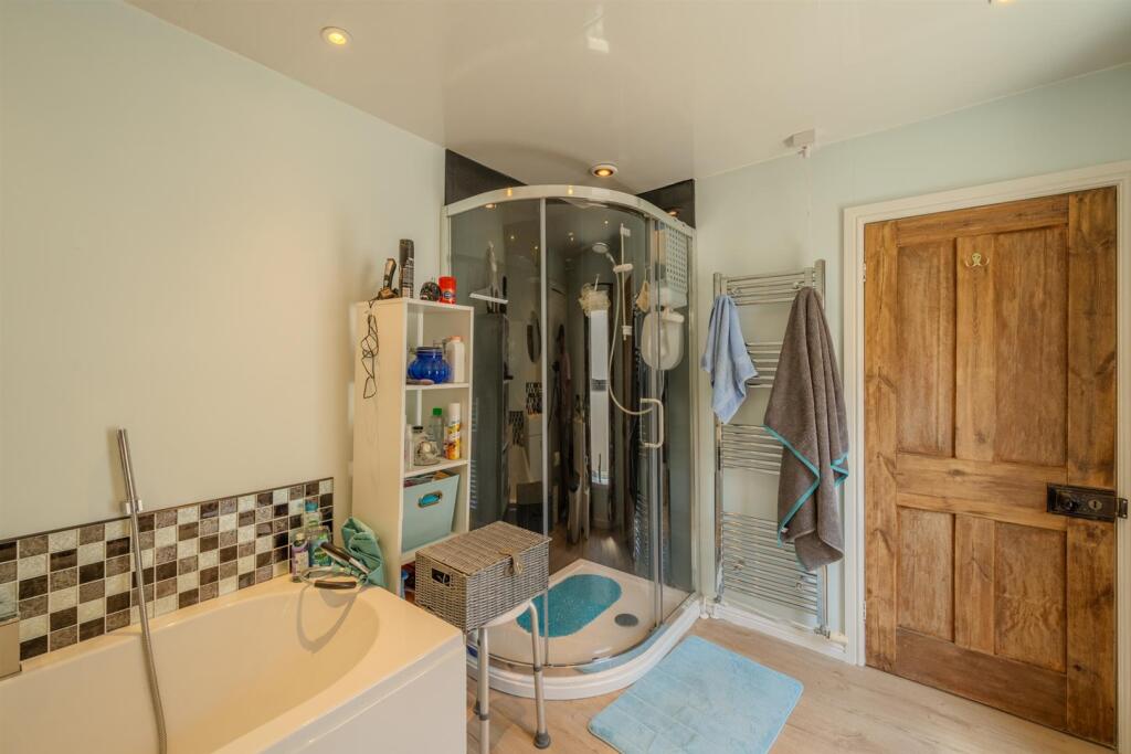 2 Lewis Terrace-4.jpg