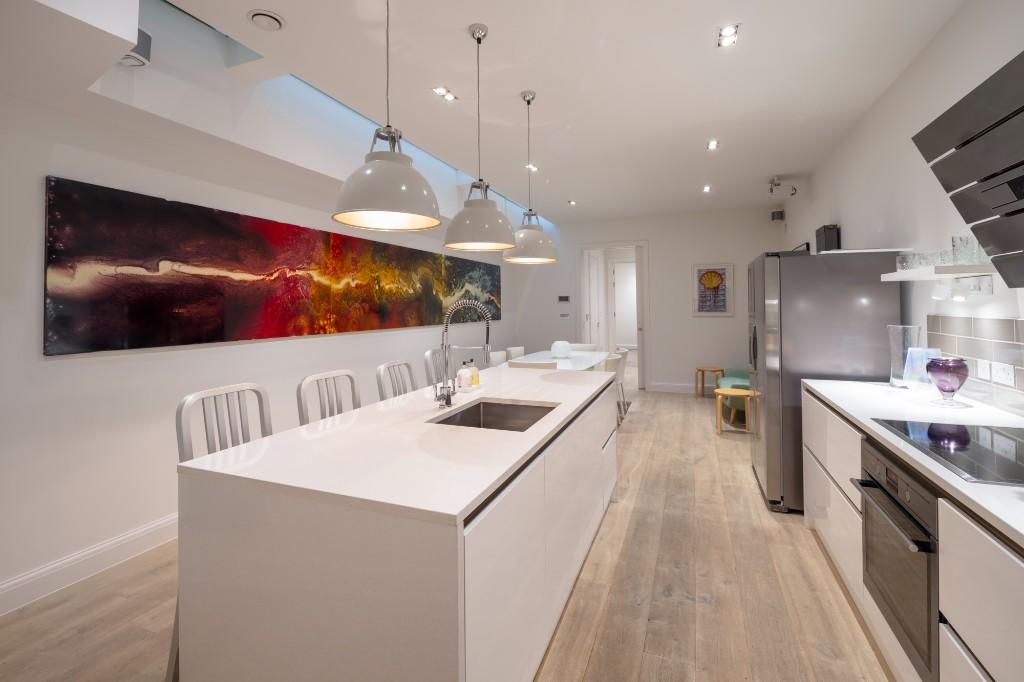 Kitchen/ dining room