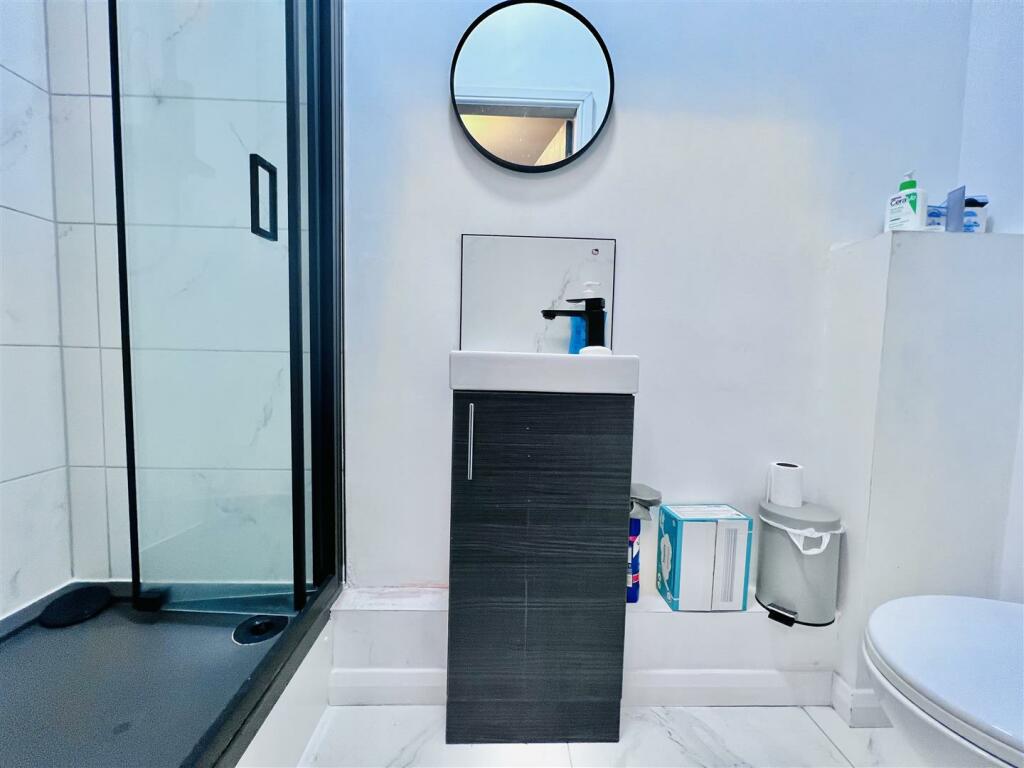 Ensuite One