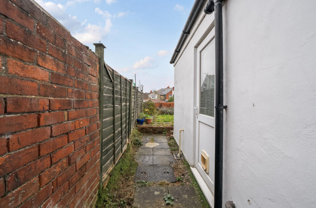 1387845-14-693c1f...