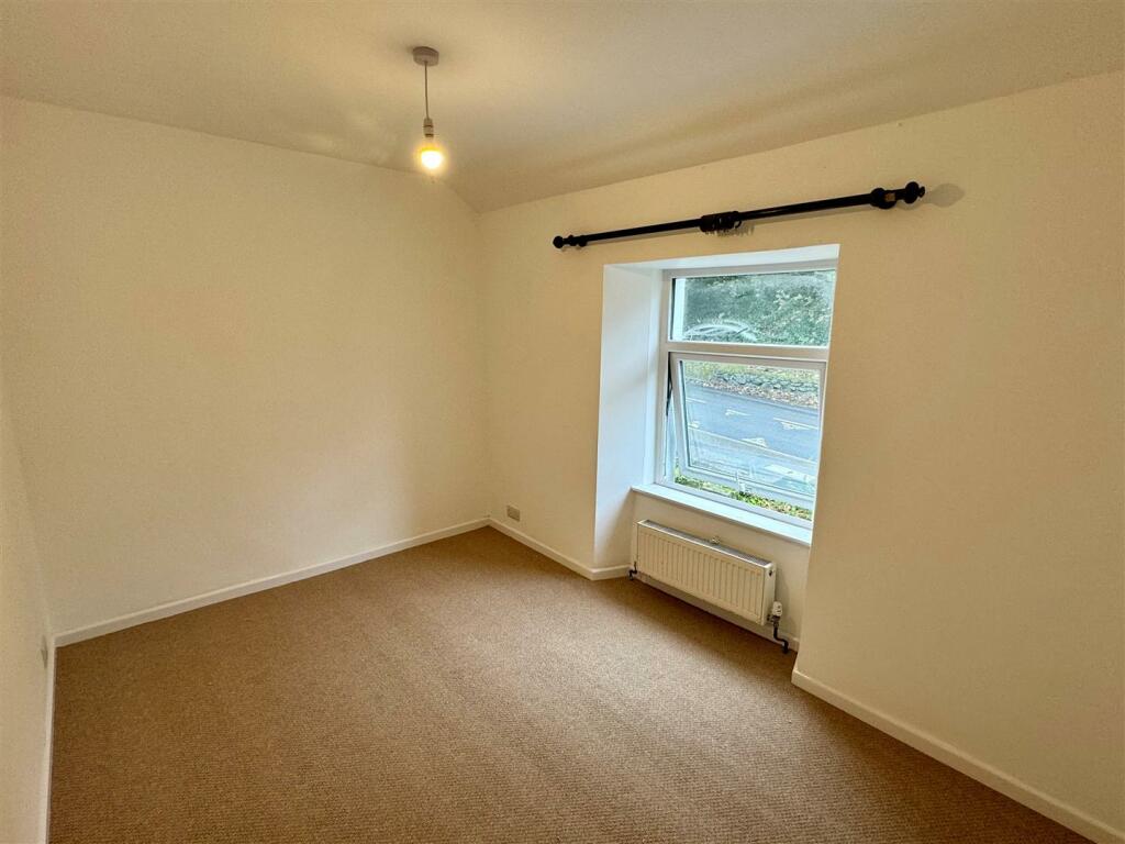 52 Terras Road Bedroom 1