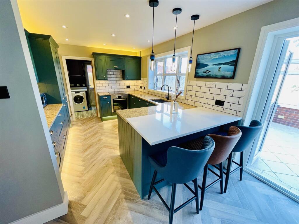 Open Plan Kitchen/Dining Room