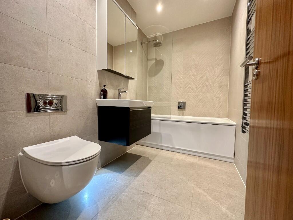Ensuite 2