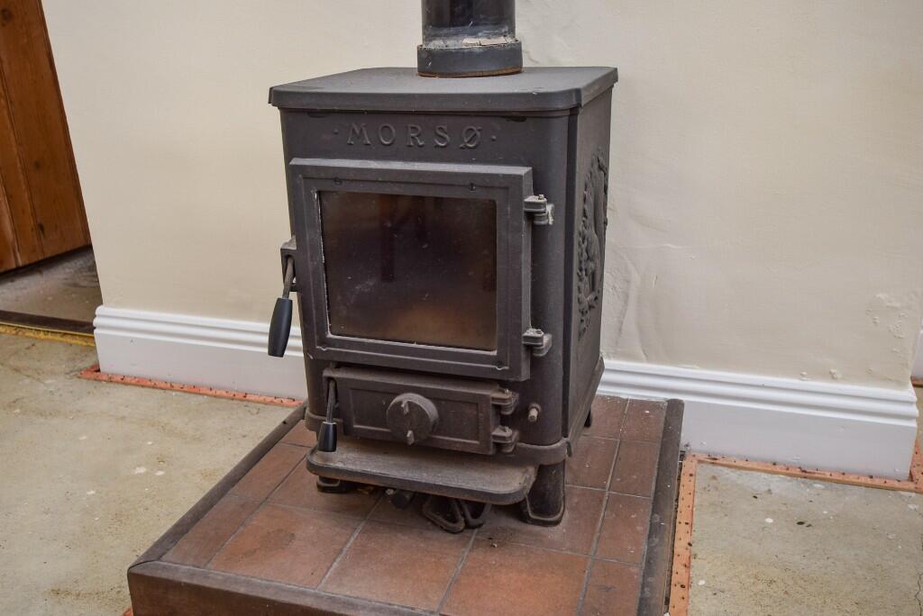 Log burner