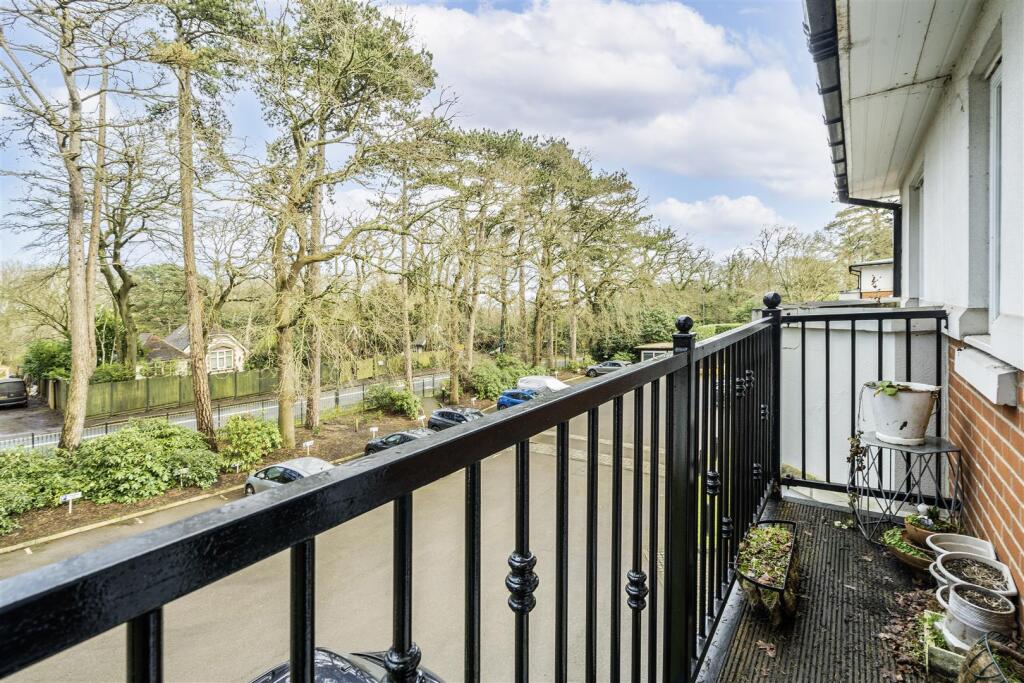 Davidson Frost-Wellings, DFW, Brookshill Gate, Har