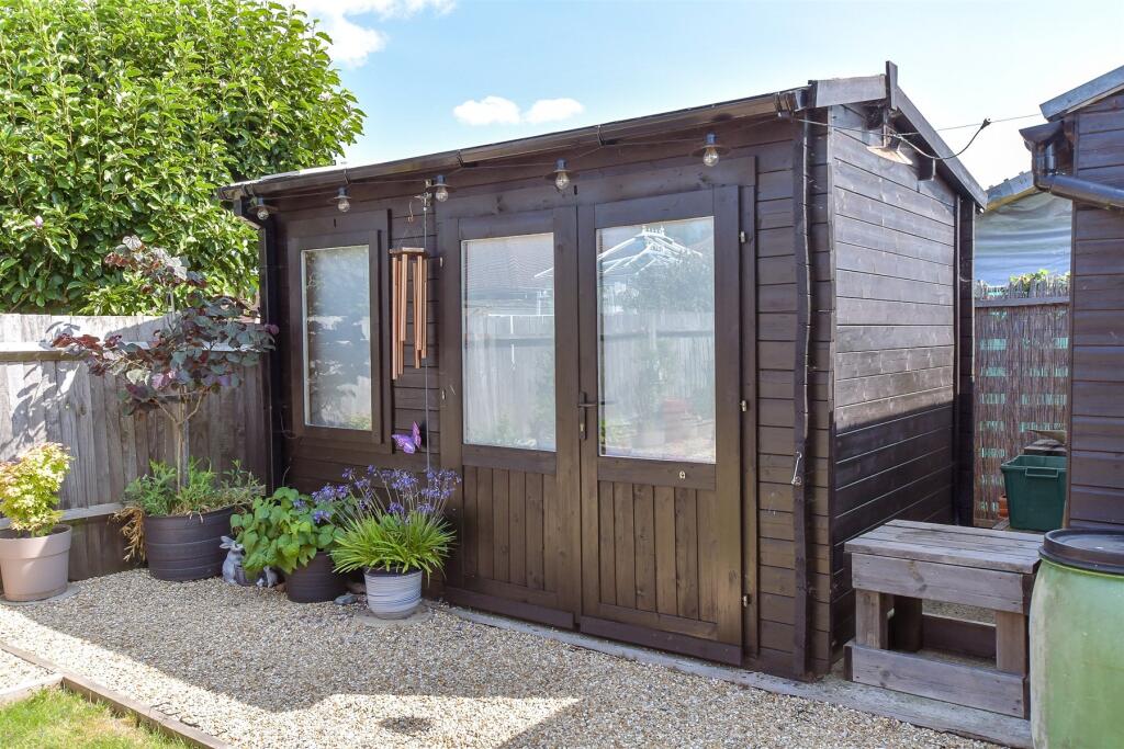 Workshop/Outbuildings