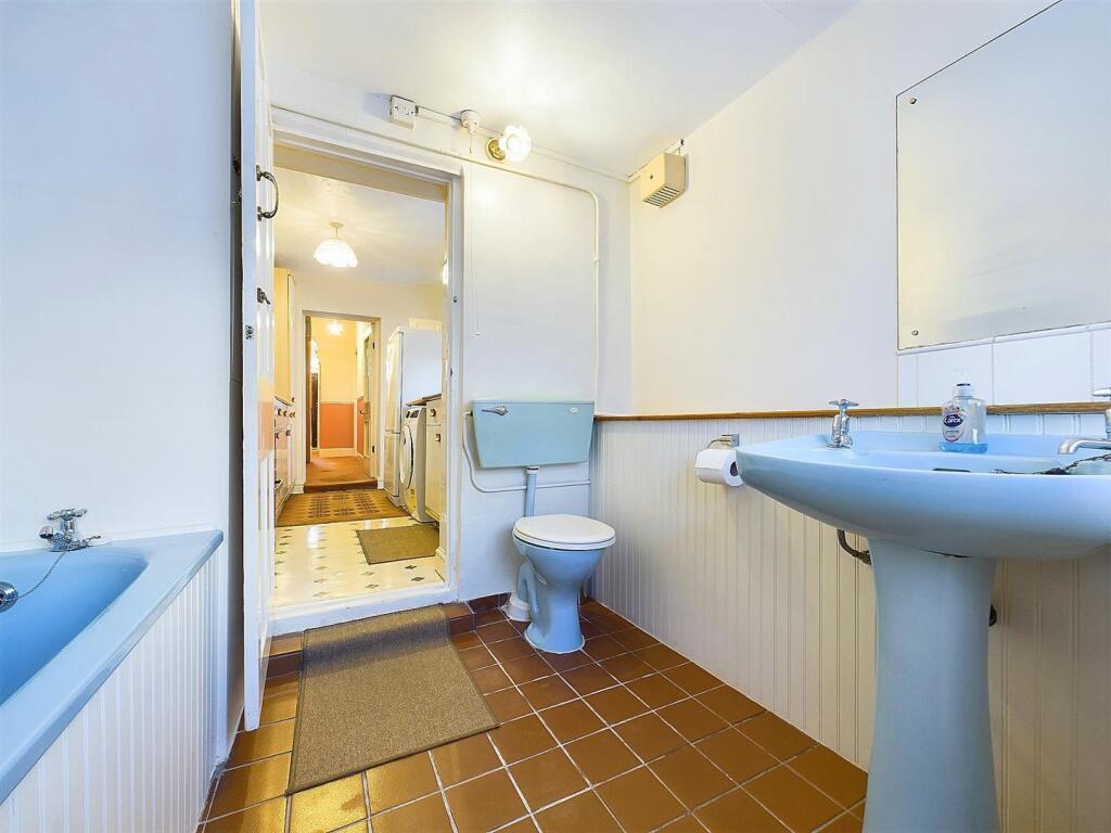 11 - Three Bed Terrace Franklyn Street.jpg