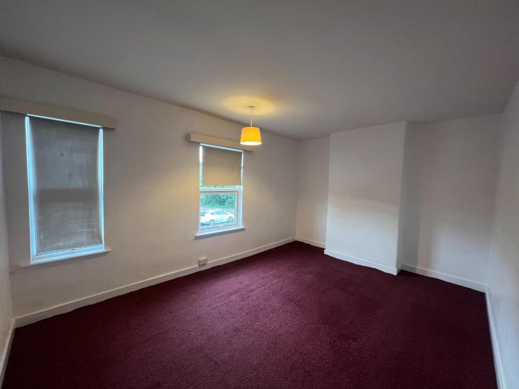Bedroom 1.JPG