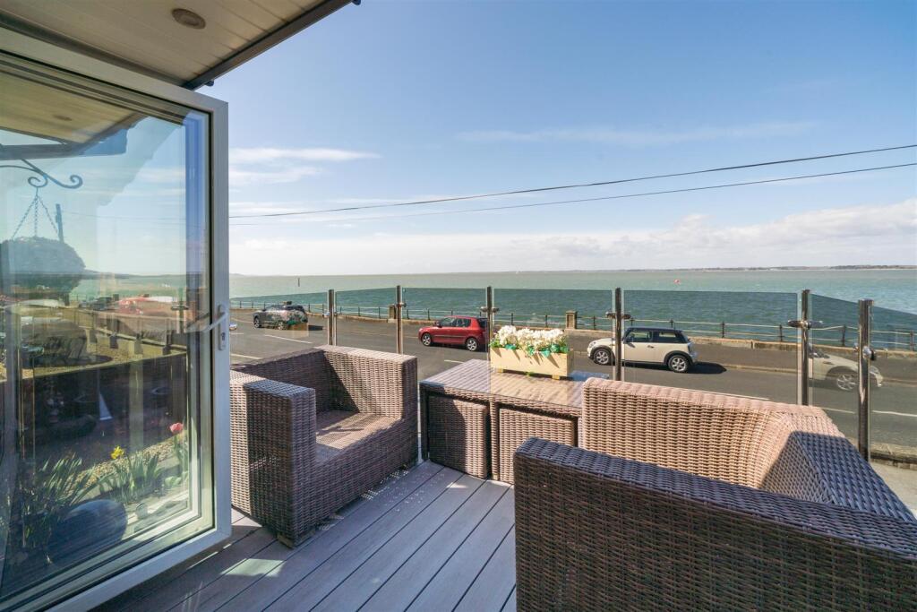 Sea Frontage Balcony