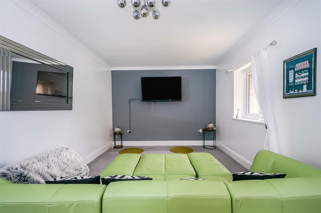 BEDROOM FOUR/ RECEPTION ROOM