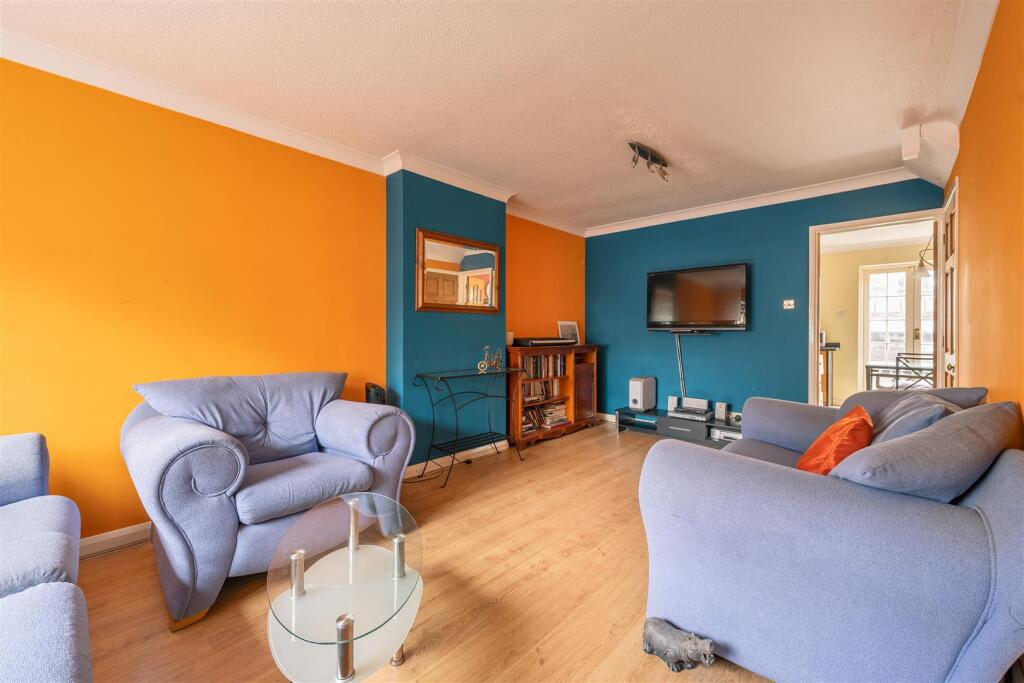 Handsworth Avenue, E4