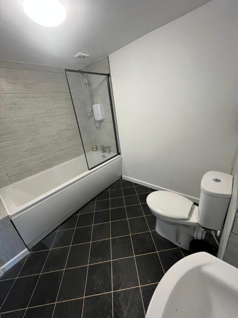 En-suite bedroom one