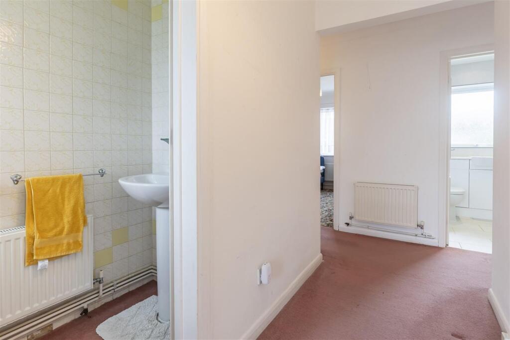 11 Higham View   (1).jpg