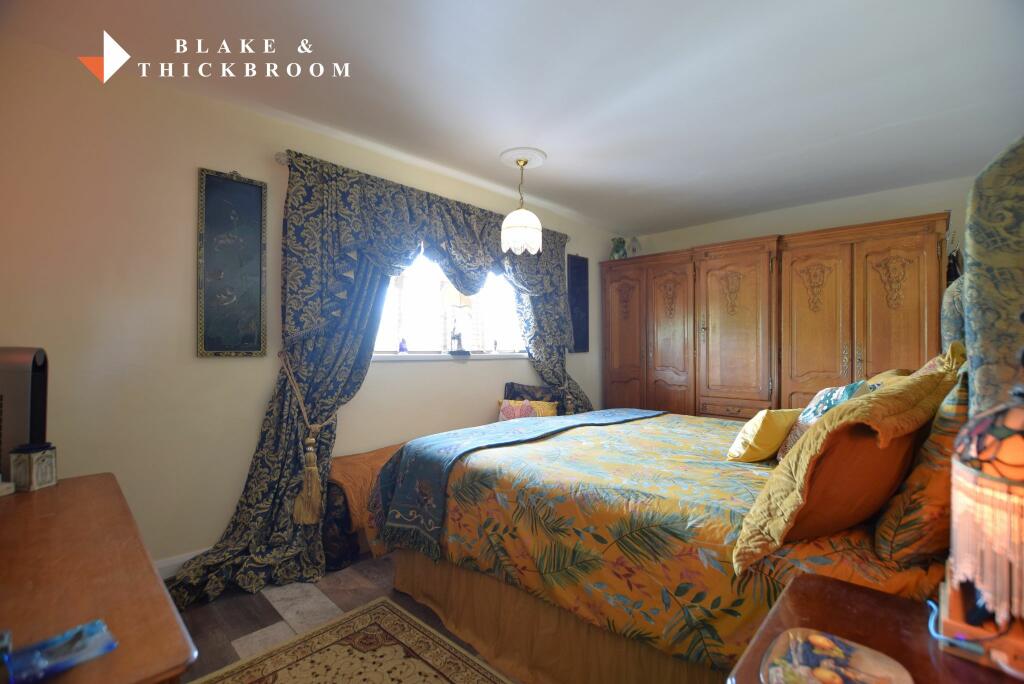 FIRST FLOOR: BEDROOM ONE