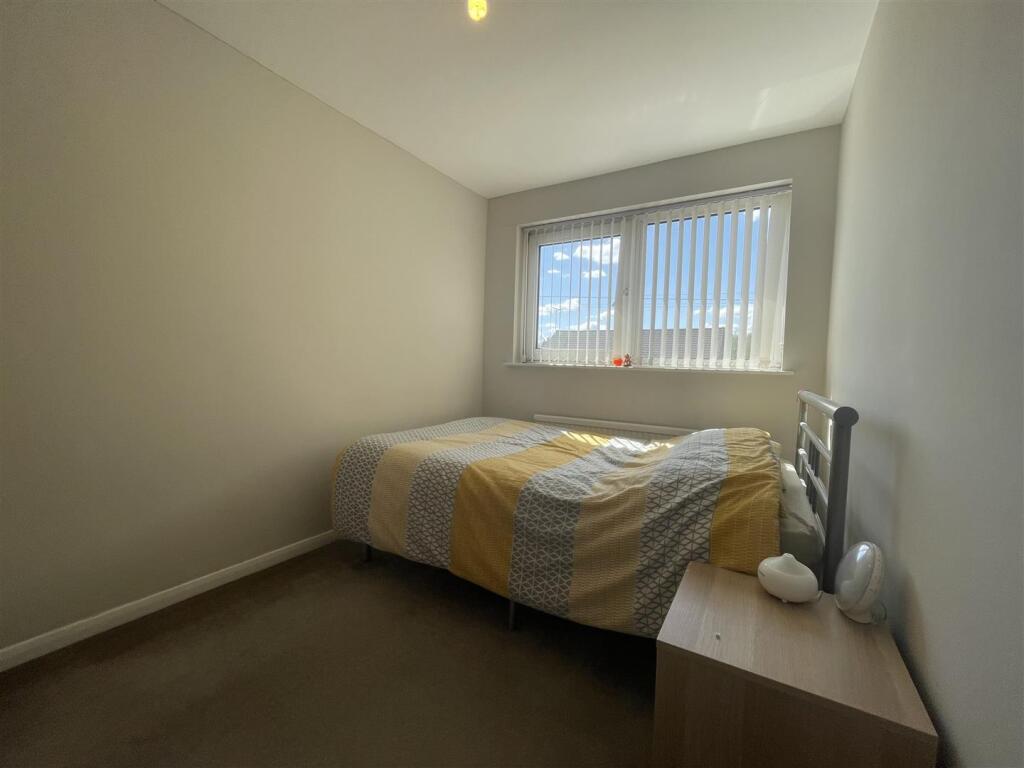 BEDROOM FIVE