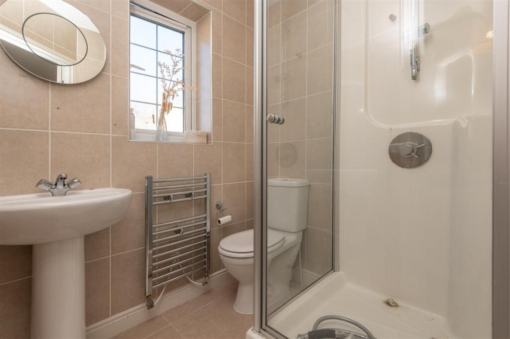 28 - 3 Rosevale View HX6 2DW.jpg